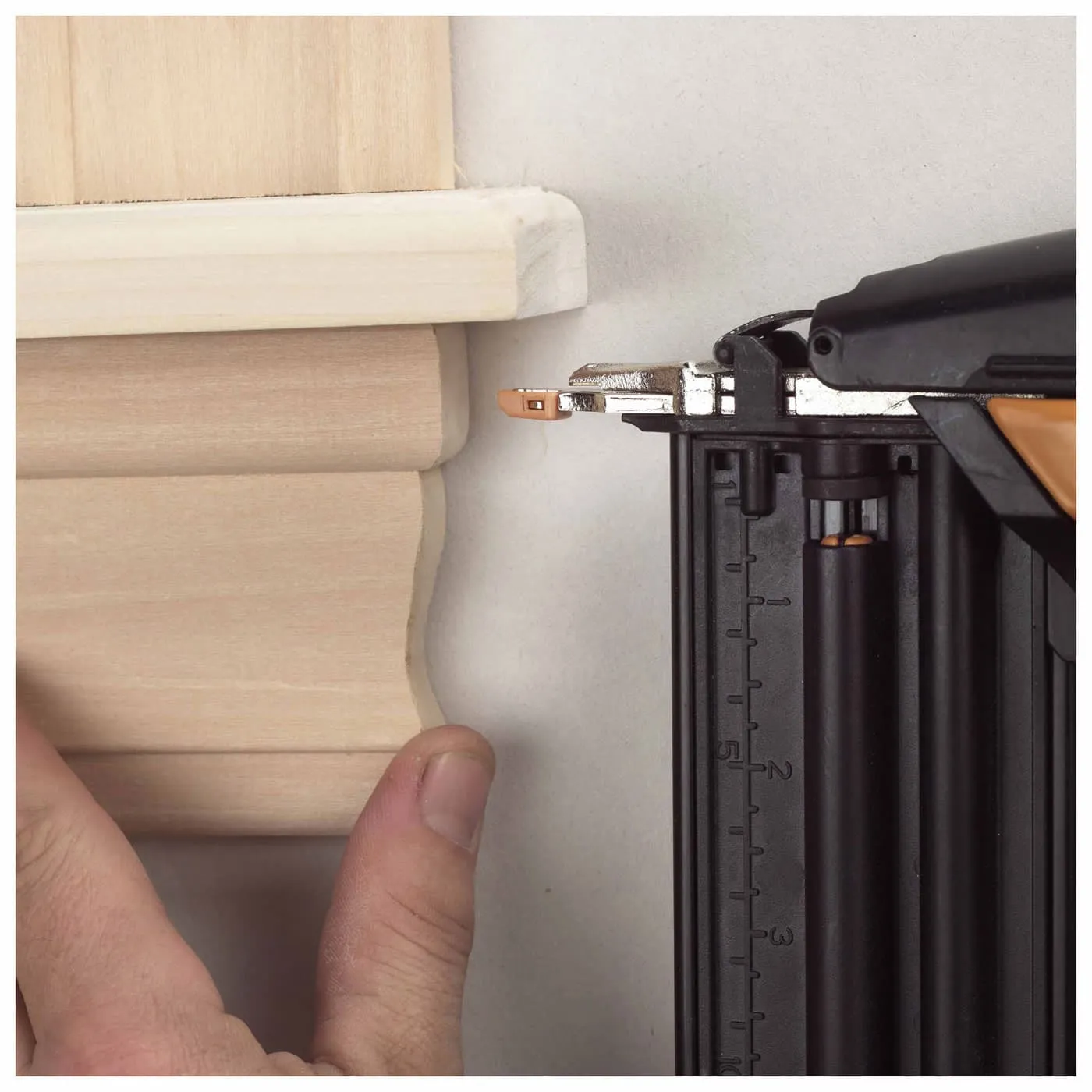 Bostitch BTFP12233 Smart Point 18 Gauge Brad Nailer Kit