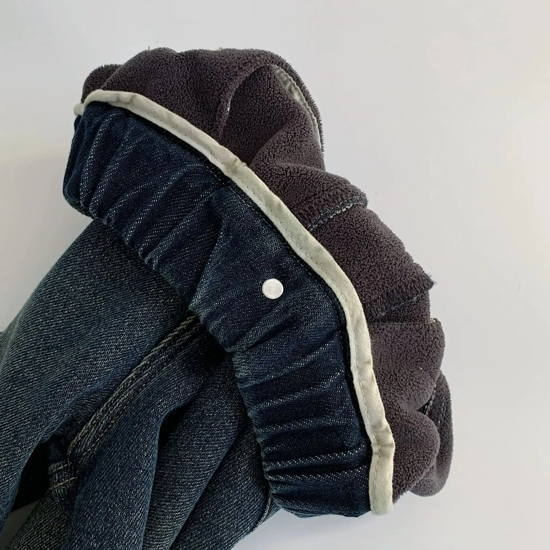 Fleece-Lined Cartoon-Pocket Denim Pants
