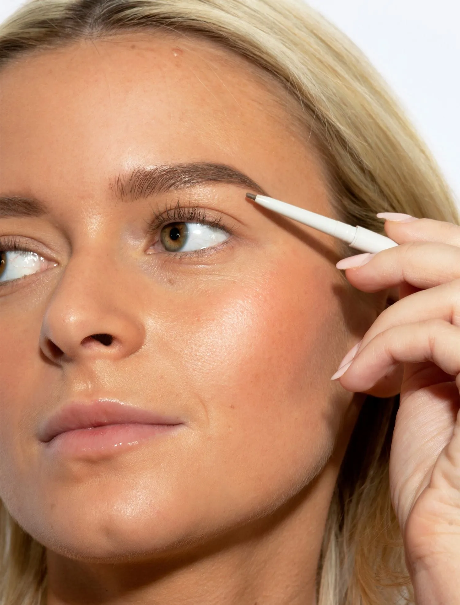 Infinity brow pen